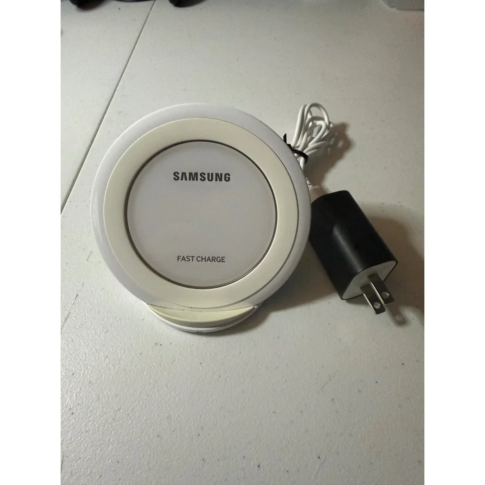 Samsung‎ Wireless Fast Charger EP-NG930 Qi Certified Black
